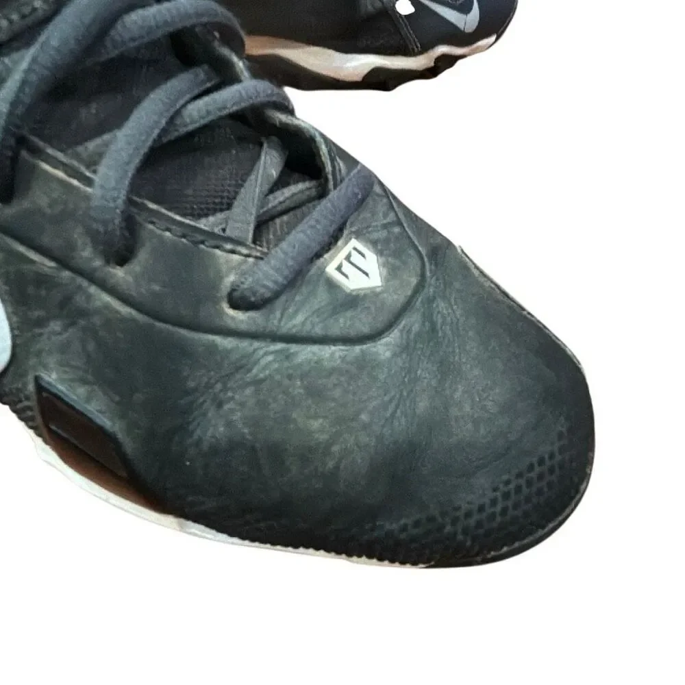 Nike Alpha Menace Football Cleats Black White Youth Size 4Y Molded Traction Shoe